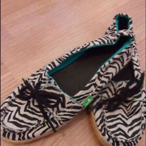Sanuk zebra loafer
